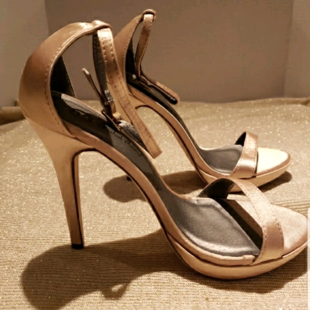 Brand New Ankle Strap 4 1/2" Heels - Picture 6 of 9